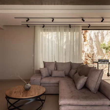 Absolute Limnionas Cave