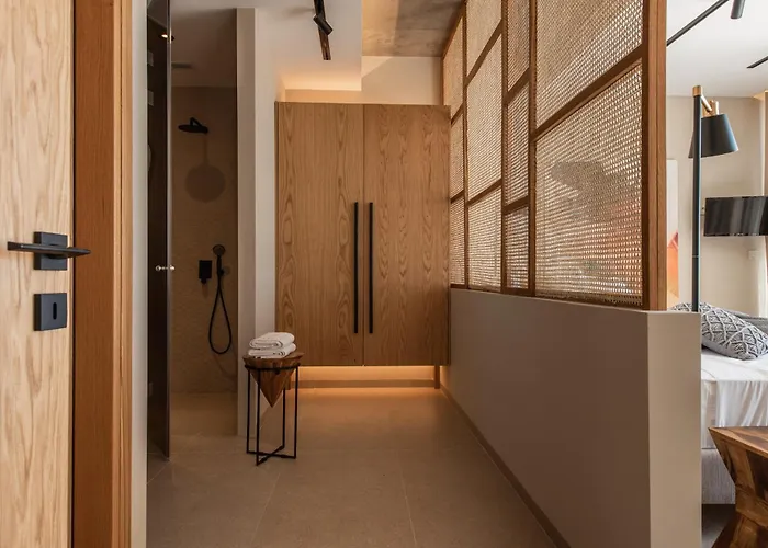 Absolute Limnionas Cave Villa