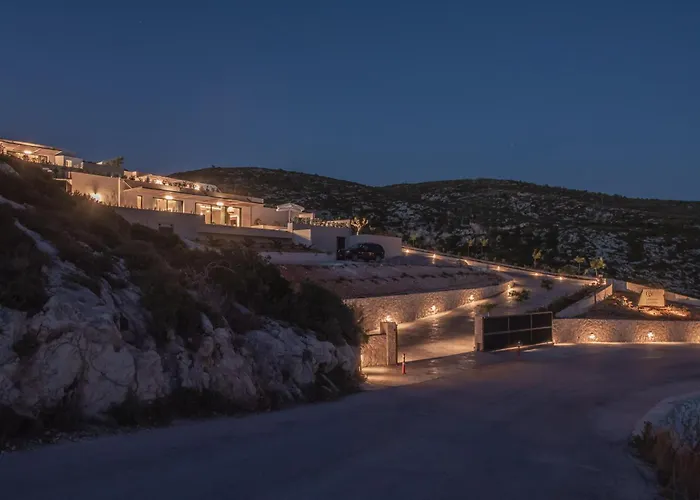 Absolute Limnionas Cave Villa